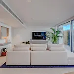 Luxury Triplex, Pool, Jacuzzi - Aqua A03 By Hermosa Lejlighed *