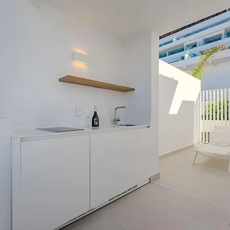 Luxury Triplex + Pool, Jacuzzi - Sissipark Azul דירה אקנטילדו דה לוס גיגנטס